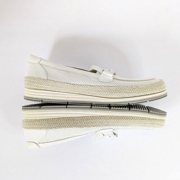 VANELI Quarzi Womens 7.5N (AA) White Perforated Espadrille Loafers Flats Preppy - Picture 8 of 13